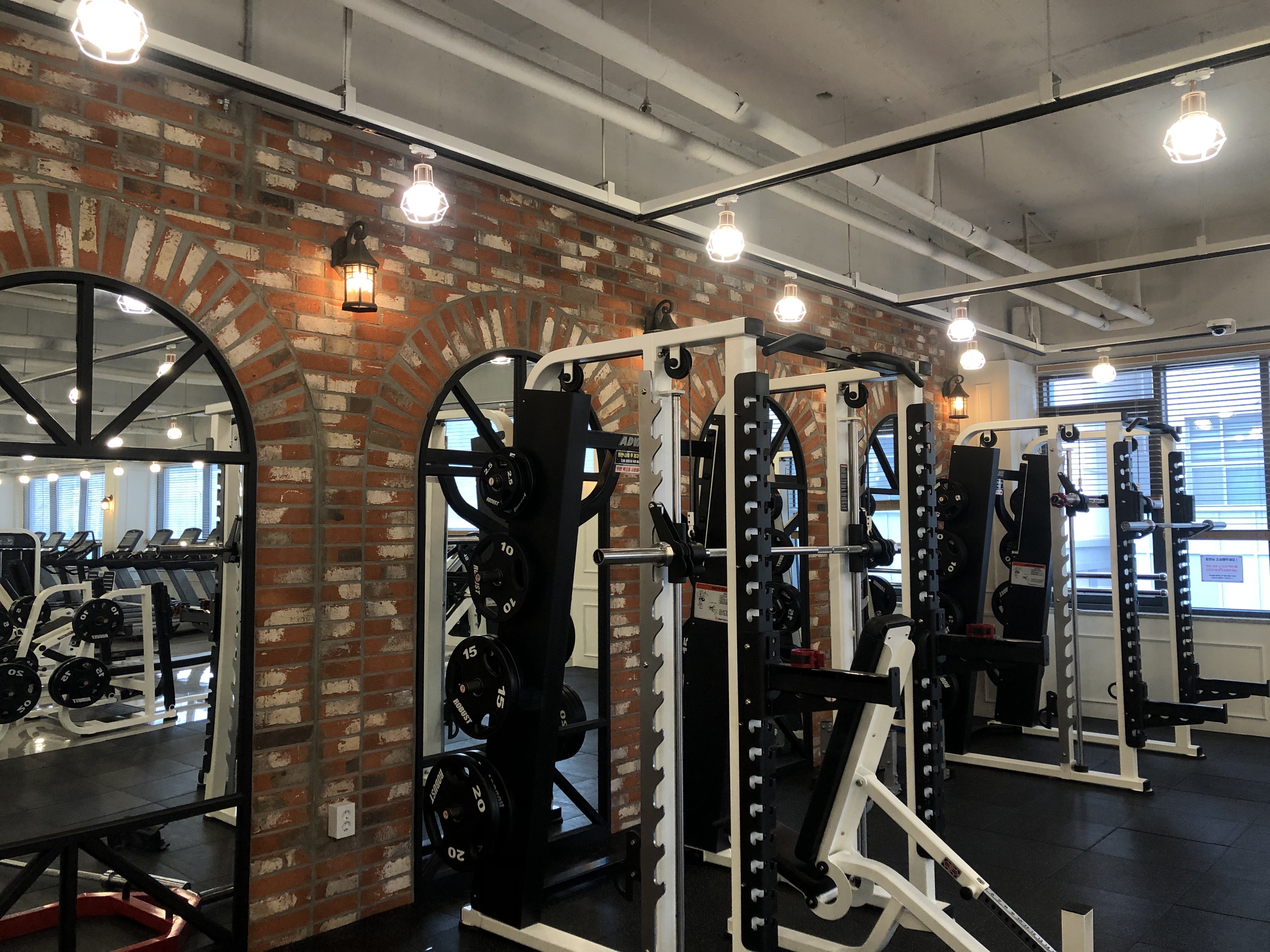 /user/s/stronggym/editor/2209/43ac49ec23702b59e42254577d31ae13_1663132638_0679.jpg 이미지크게보기