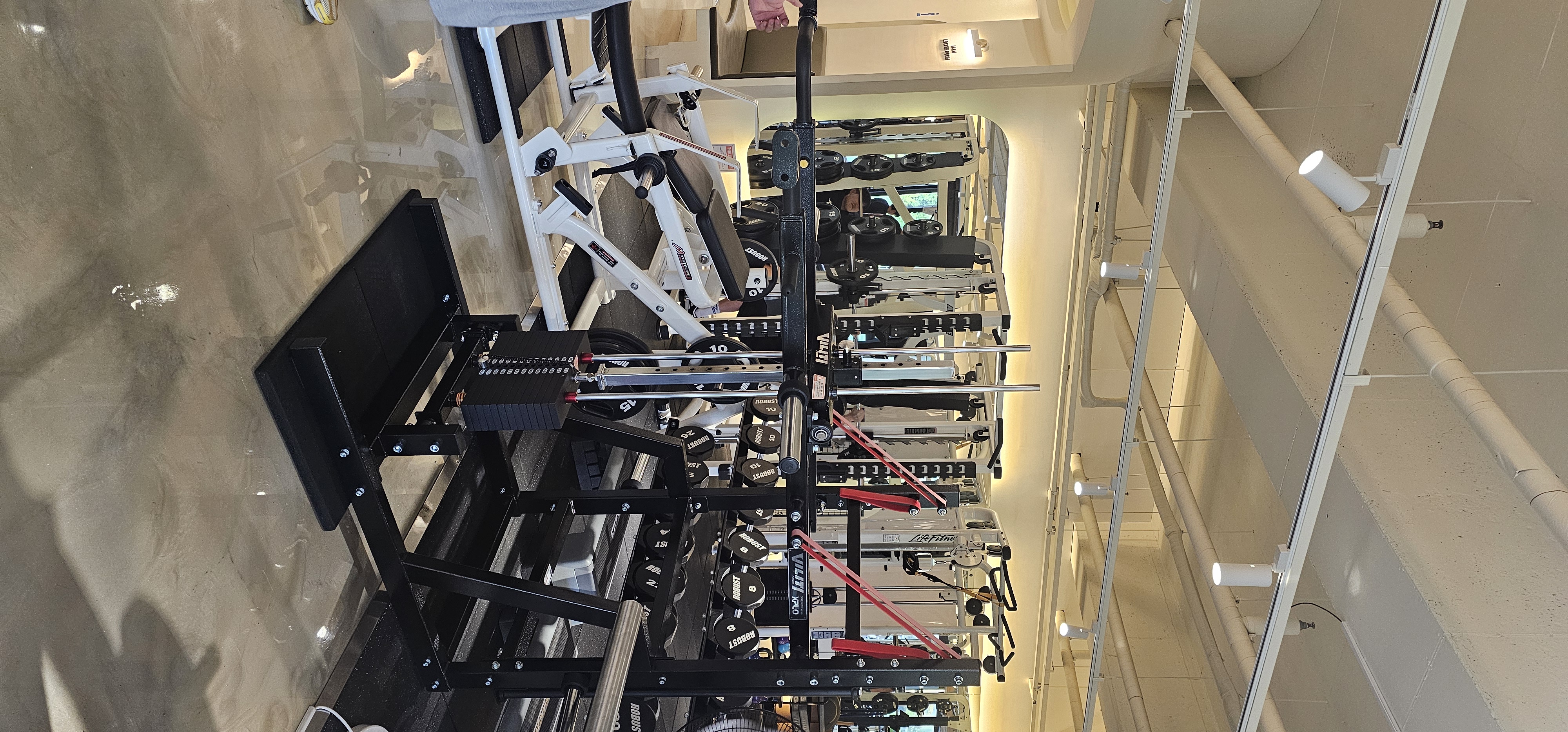 /user/s/stronggym/editor/2510/88a521710fe2d2f5cf2b6320ffcc71af_1761586477_3758.jpg 이미지크게보기