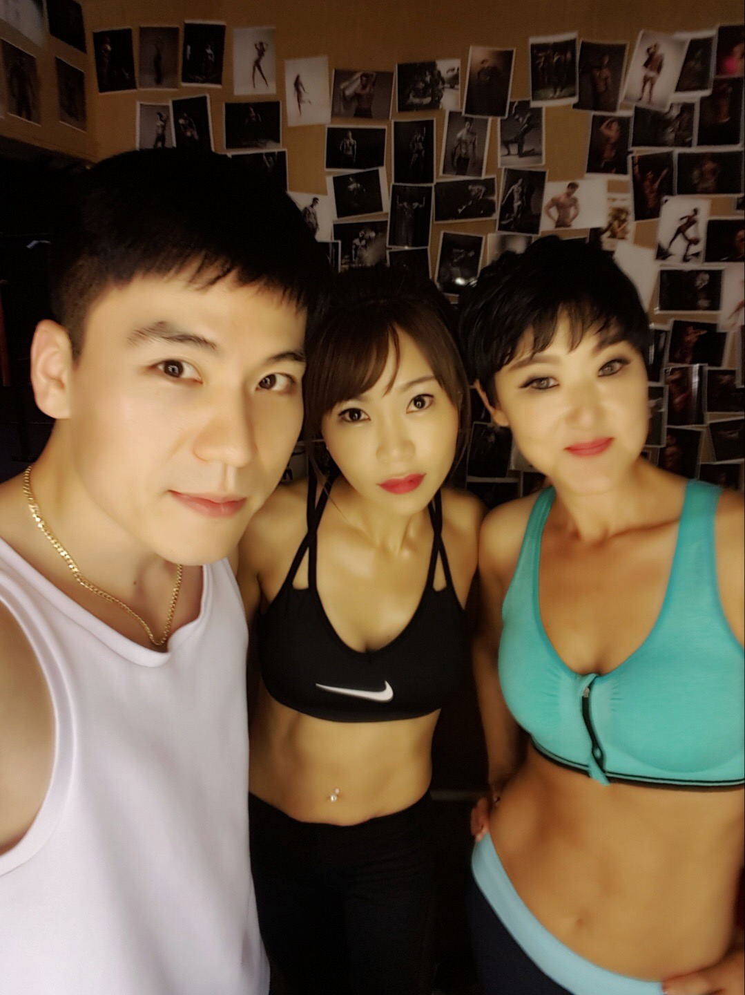 /user/s/stronggym/editor/1806/f0761791541198ac485c5d8739eb28c0_1529407435_0871.JPG 이미지크게보기